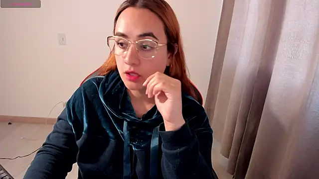 Snapshot of maryluna95 chatting on 24, 11, 2025 maryluna95 online show from 24, 11, 2025