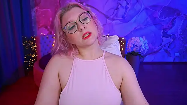 CoolTatis online show from 6, 10, 2025