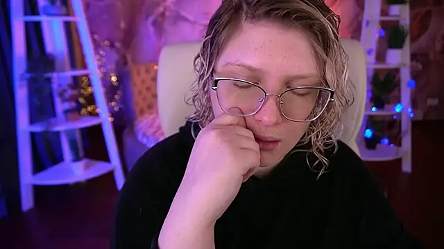 Snapshot of CoolTatis chatting on 6, 2, 2026 CoolTatis online show from 6, 2, 2026