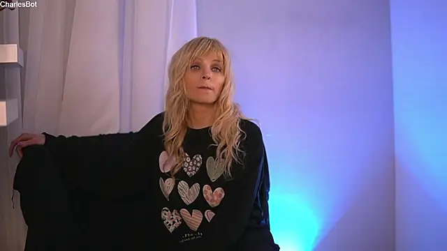 Snapshot of BritneyHudson chatting on 12, 3, 2025 BritneyHudson online show from 12, 3, 2025