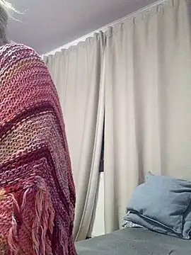 Snapshot of BritneyHudson chatting on 5, 10, 2025 BritneyHudson online show from 5, 10, 2025