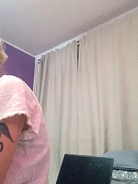 BritneyHudson online show from 2, 12, 2025