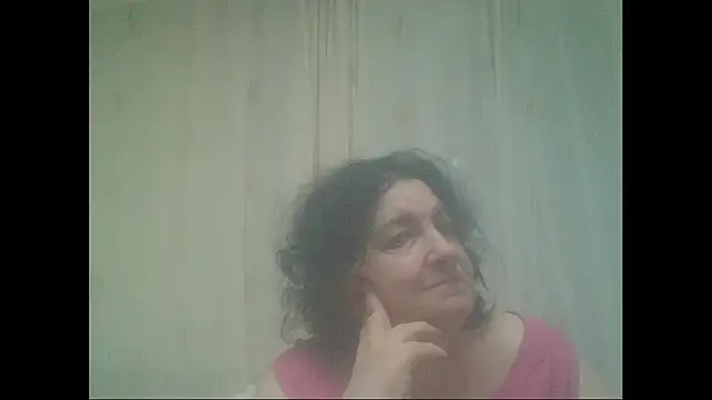 Snapshot of maturekorine chatting on 18, 4, 2026 maturekorine online show from 18, 4, 2026