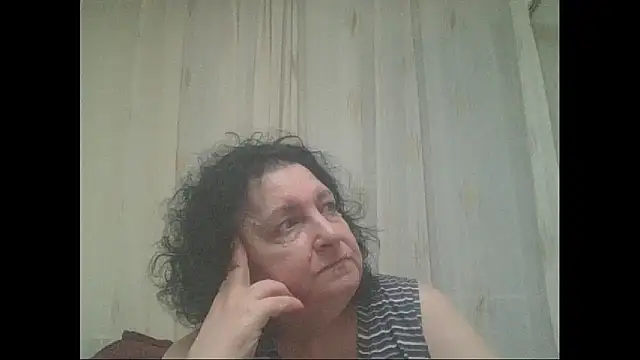 Snapshot of maturekorine chatting on 16, 5, 2026 maturekorine online show from 16, 5, 2026