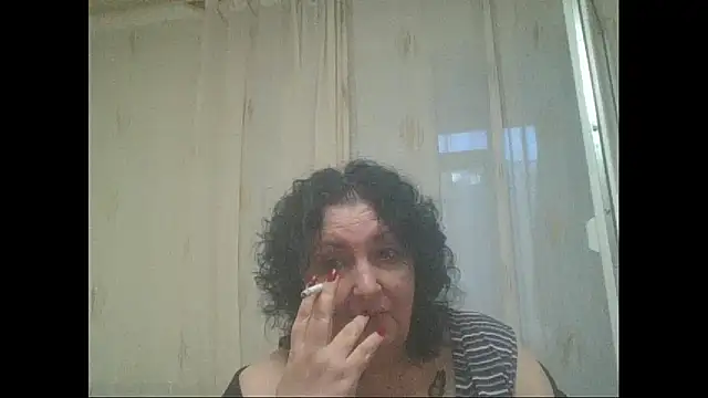 Snapshot of maturekorine chatting on 19, 5, 2026 maturekorine online show from 19, 5, 2026