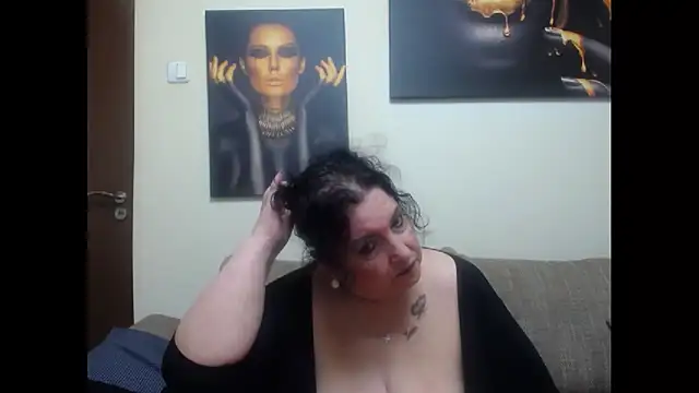 Snapshot of maturekorine chatting on 4, 6, 2026 maturekorine online show from 4, 6, 2026