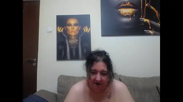 Snapshot of maturekorine chatting on 11, 6, 2026 maturekorine online show from 11, 6, 2026