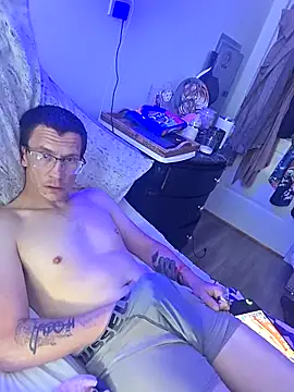 Hatchetwound6969 online show from 1, 2, 2026