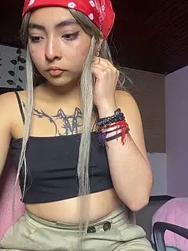 Snapshot of _Gothiccbitch_ chatting on 11, 1, 2025 Gothiccbitch online show from 11, 1, 2025