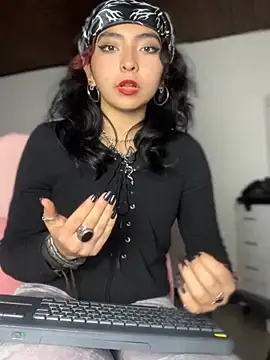 Snapshot of _Gothiccbitch_ chatting on 14, 1, 2025 Gothiccbitch online show from 14, 1, 2025