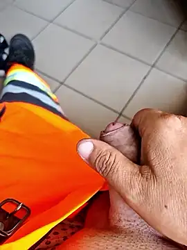 Szeltolo001 online show from 19, 9, 2025