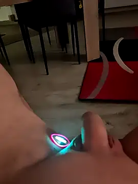 Szeltolo001 online show from 18, 1, 2026