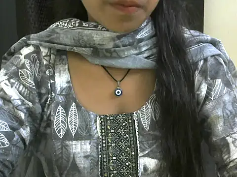 Snapshot of momo_lov chatting on 25, 9, 2025 momo lov online show from 25, 9, 2025