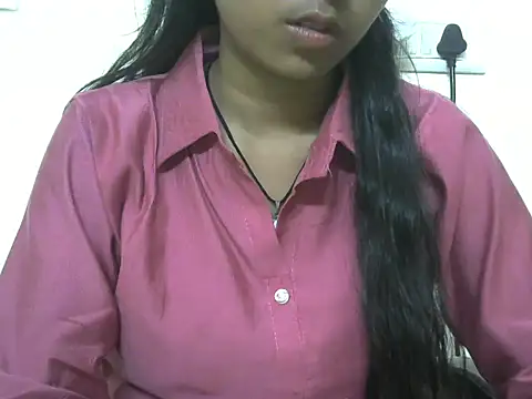 Snapshot of momo_lov chatting on 28, 9, 2025 momo lov online show from 28, 9, 2025