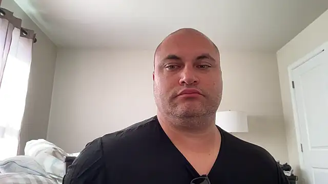 SluggishChase99 online show from 1, 10, 2025