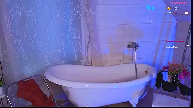 Hayle Hill online show from 2, 2, 2025