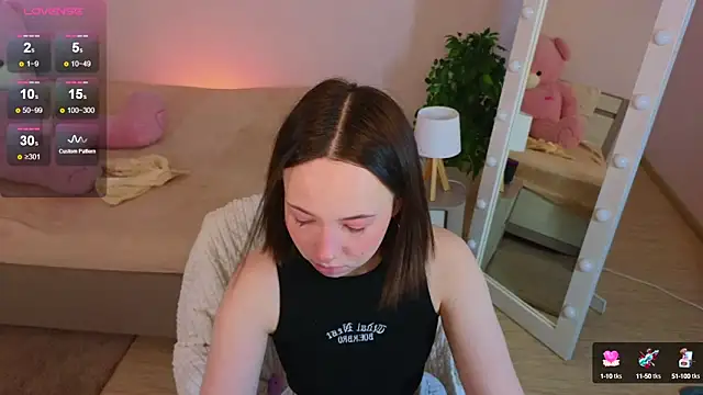 Hayle Hill online show from 16, 3, 2025