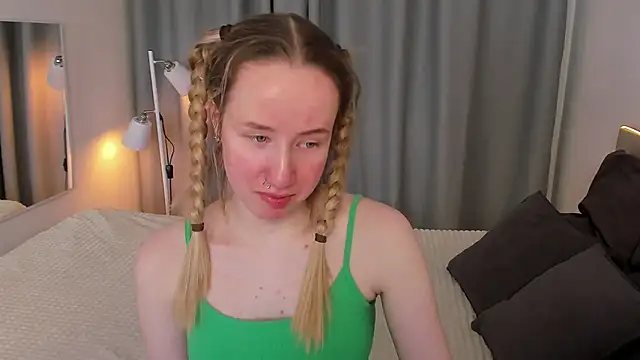 Cassie Kelman online show from 16, 3, 2025