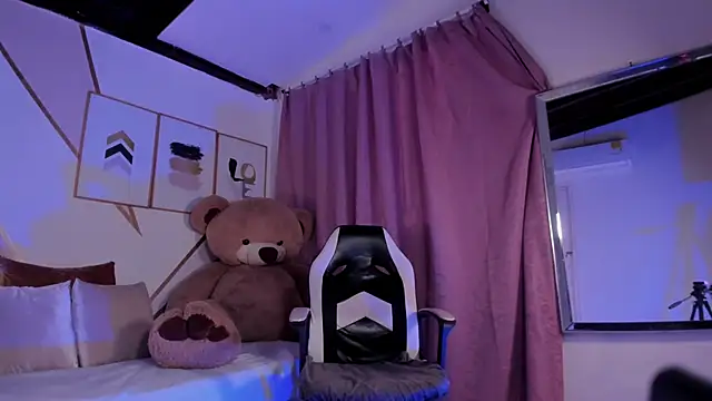 Snapshot of maye_wells chatting on 18, 1, 2025 maye wells online show from 18, 1, 2025