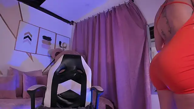 Snapshot of maye_wells chatting on 28, 1, 2025 maye wells online show from 28, 1, 2025