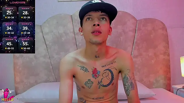 Snapshot of kendalltaylorr chatting on 14, 3, 2025 kendalltaylorr online show from 14, 3, 2025