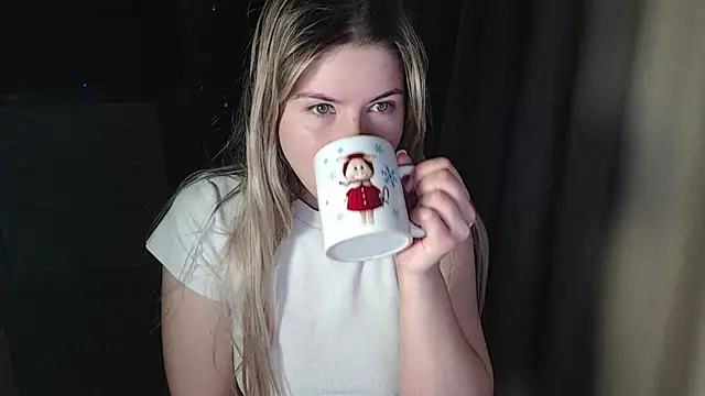 Snapshot of MelissaXKinky chatting on 19, 12, 2024 MelissaXKinky online show from 19, 12, 2024