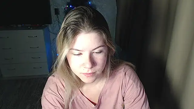 Snapshot of MelissaXKinky chatting on 23, 12, 2024 MelissaXKinky online show from 23, 12, 2024