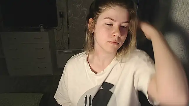 Snapshot of MelissaXKinky chatting on 13, 3, 2025 MelissaXKinky online show from 13, 3, 2025