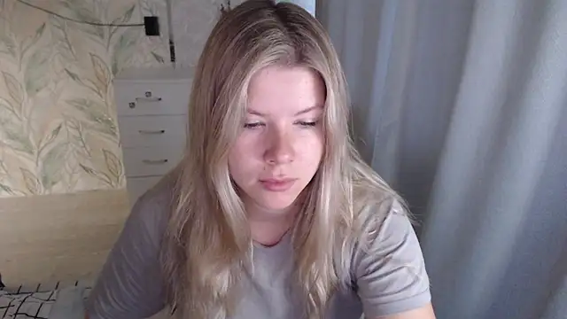 Snapshot of MelissaXKinky chatting on 6, 10, 2025 MelissaXKinky online show from 6, 10, 2025