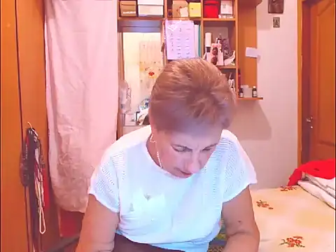 Snapshot of Victoria5643 chatting on 15, 9, 2025 Victoria5643 online show from 15, 9, 2025