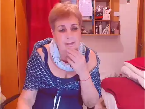 Snapshot of Victoria5643 chatting on 2, 12, 2025 Victoria5643 online show from 2, 12, 2025