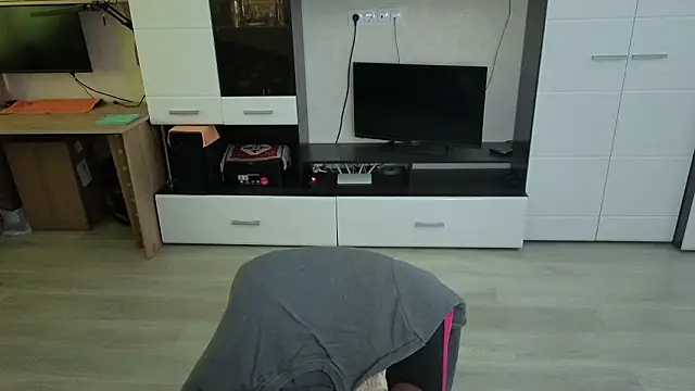 angryzan online show from 20, 2, 2026