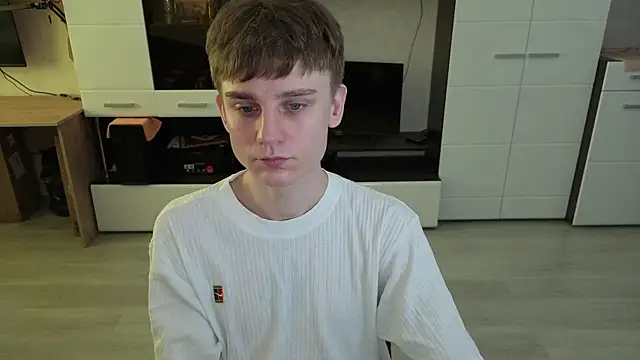 angryzan online show from 8, 4, 2026