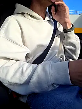 Zeefy online show from 13, 10, 2025