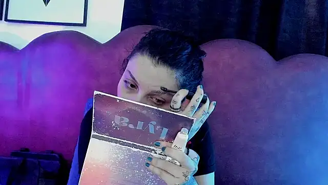 Snapshot of sophy_rock chatting on 7, 7, 2026 sophy rock online show from 7, 7, 2026