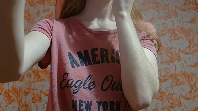 strawberrysmoothie online show from 13, 12, 2024