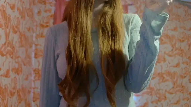 strawberrysmoothie online show from 14, 2, 2026