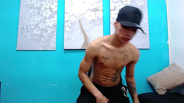 Leon hot X online show from 26, 12, 2024