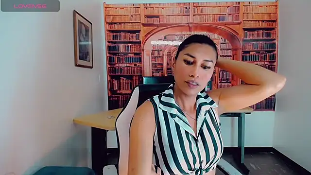 khiara moretti online show from 27, 12, 2024