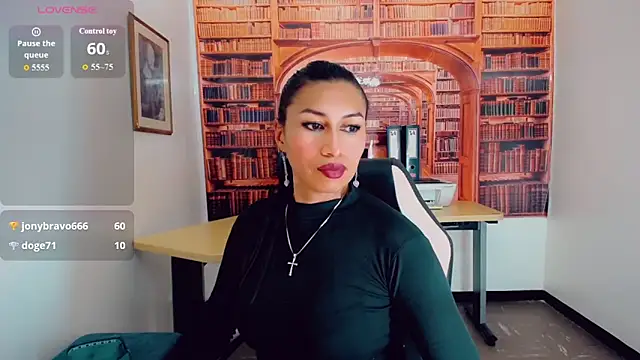 khiara moretti online show from 29, 12, 2024