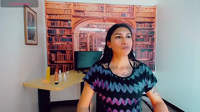 khiara moretti online show from 26, 2, 2025