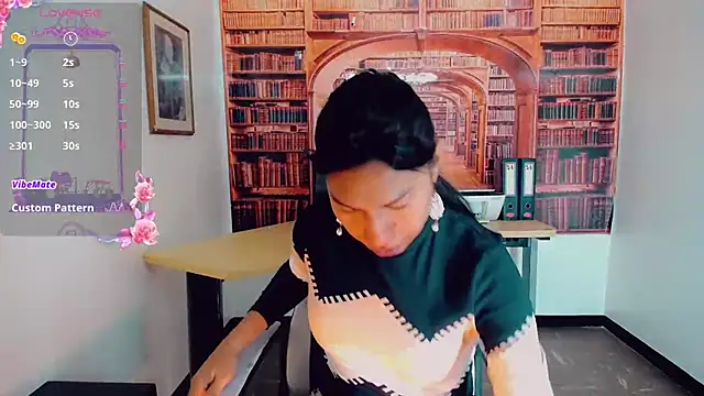 khiara moretti online show from 14, 3, 2025