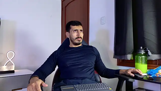 muscle ares online show from 8, 11, 2025