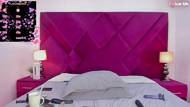 Agathaargent  online show from 3, 12, 2024