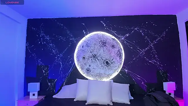 Agathaargent  online show from 25, 1, 2025