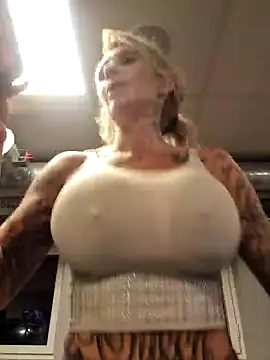 Ninasweden online show from 10, 12, 2024