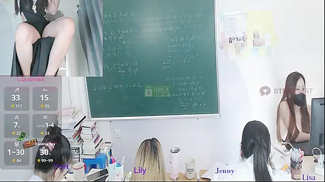 Snapshot of _Math_ chatting on 19, 5, 2026 Math online show from 19, 5, 2026