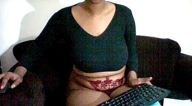 Snapshot of THUEBA17 chatting on 12, 1, 2025 THUEBA17 online show from 12, 1, 2025