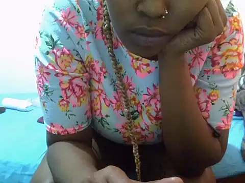 Snapshot of THUEBA17 chatting on 10, 10, 2025 THUEBA17 online show from 10, 10, 2025