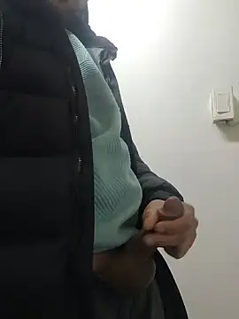 Snapshot of Fucklover011 chatting on 11, 2, 2025 Fucklover011 online show from 11, 2, 2025